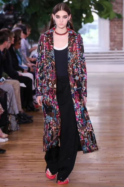 Look 24